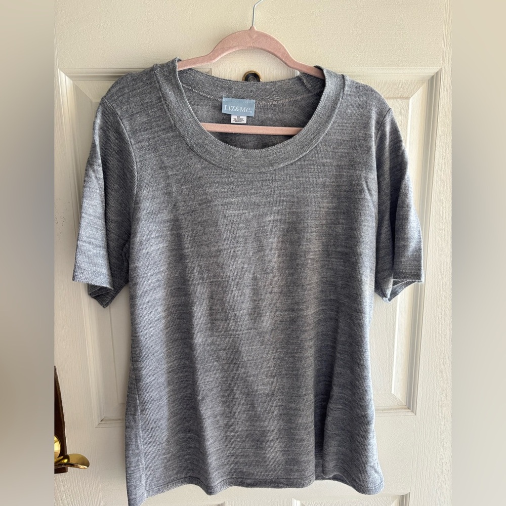 Liz Claiborne Heather Gray Knit Top